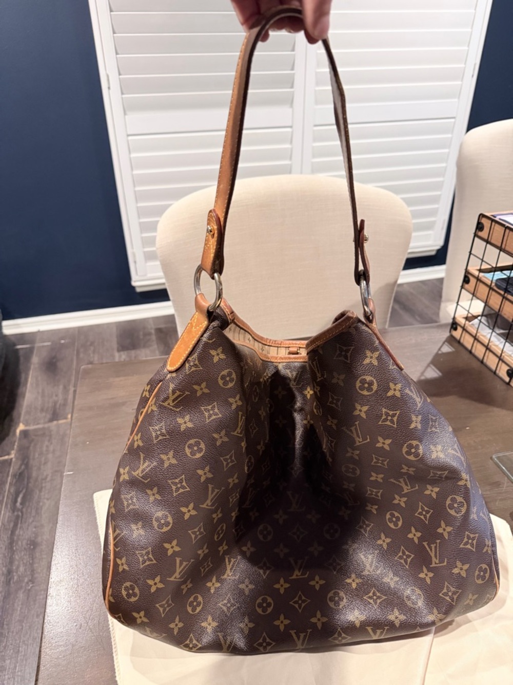 Authentic LV Delightful GM Monogram Shoulderbag - Picture 11 of 16